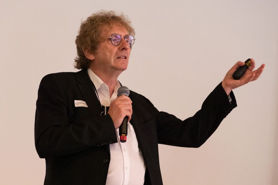 Prof Dr. Michael Braungart